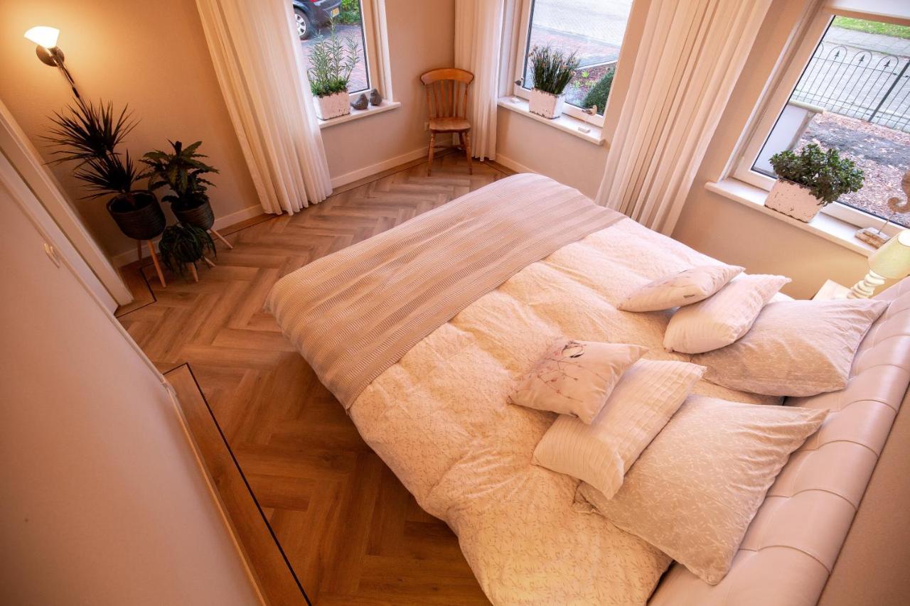 B&B Oldemarkt Bagian luar foto